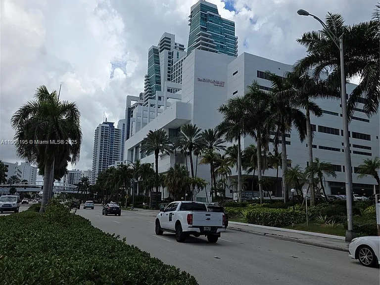 3725 S Ocean Dr #1401 — Photo 30