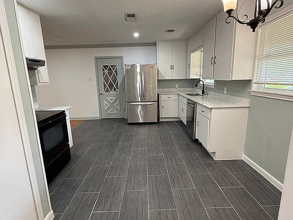 2nd image of 4117 Vance Rd