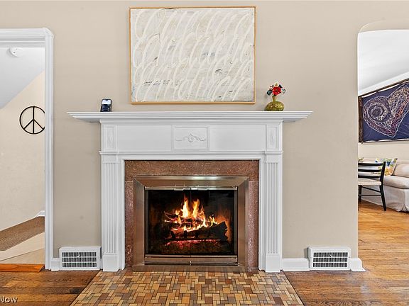 5th image of 15719 Fernway Ave