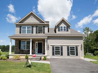 2 Timberline Dr, Ballston Lake, NY 12019