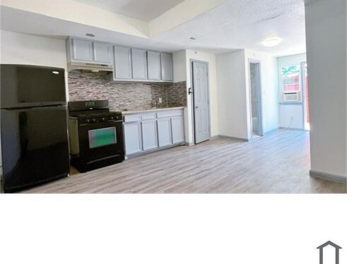 1st image of 6101 Hirsch Rd