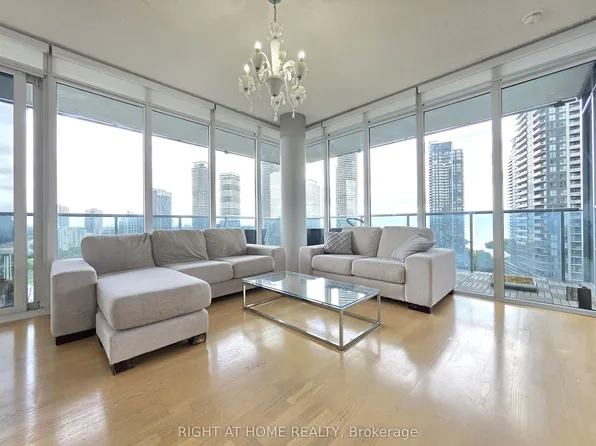 90 Park Lawn Rd, Toronto, ON