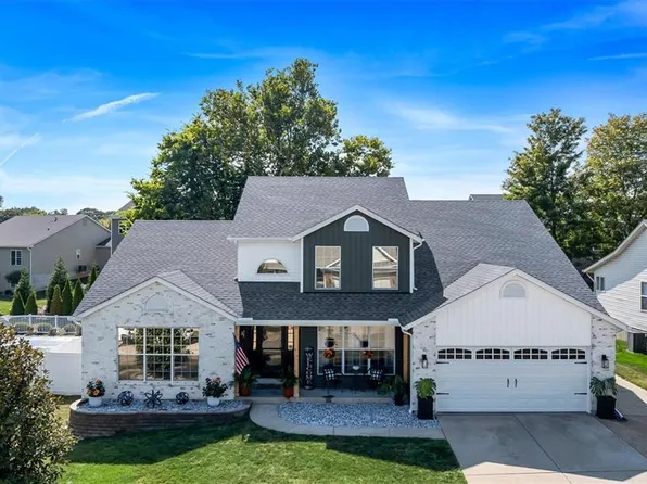 2724 Kettering Dr, Saint Charles, MO 63303