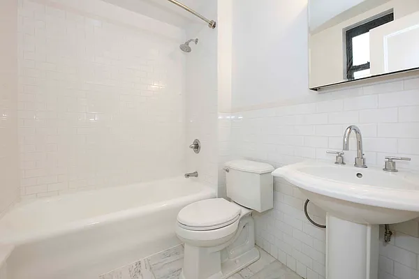 Rented by MNS | media 14