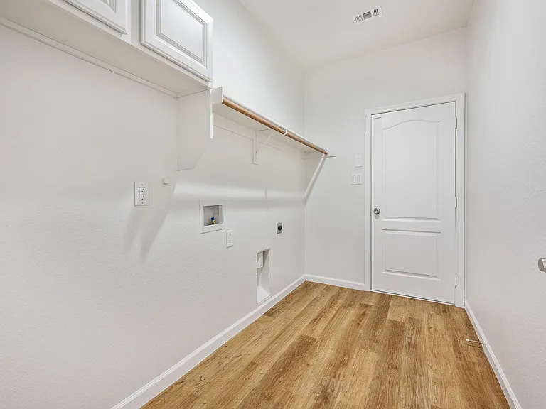 826 Hazels Way — Photo 19