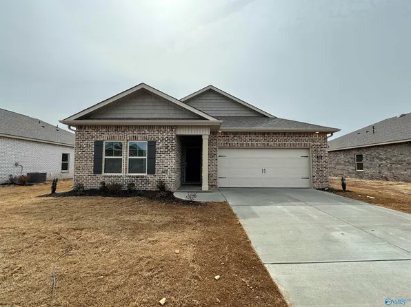 236 Antler Ridge Dr, Huntsville, AL 35811