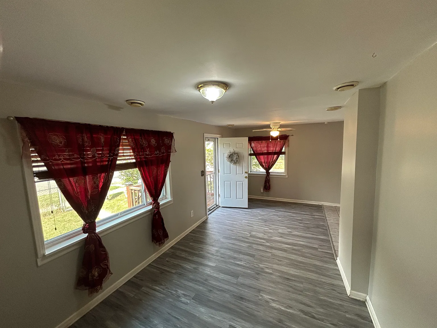 2 bed, 1.5 bath, 850 sqft, $1,400 — Photo 3