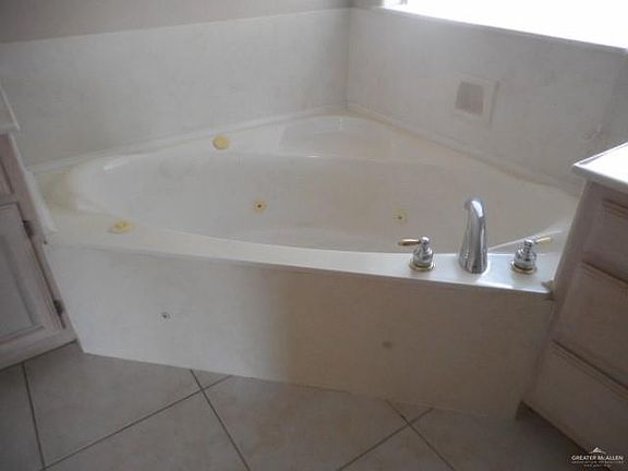 3rd image of 10108 N 12th St