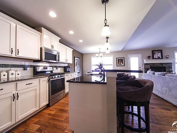 716 N Blazing Star Dr. Lawrence, KS listing photo #5