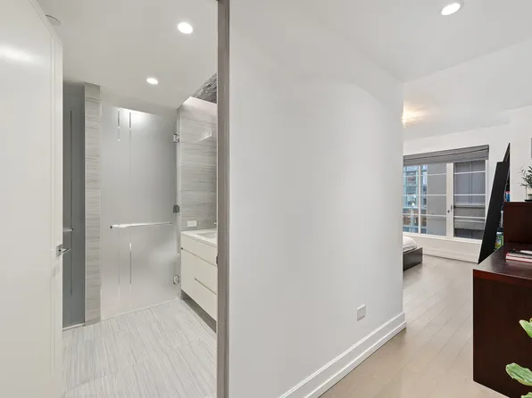 70 Charlton Street image 11 of 30