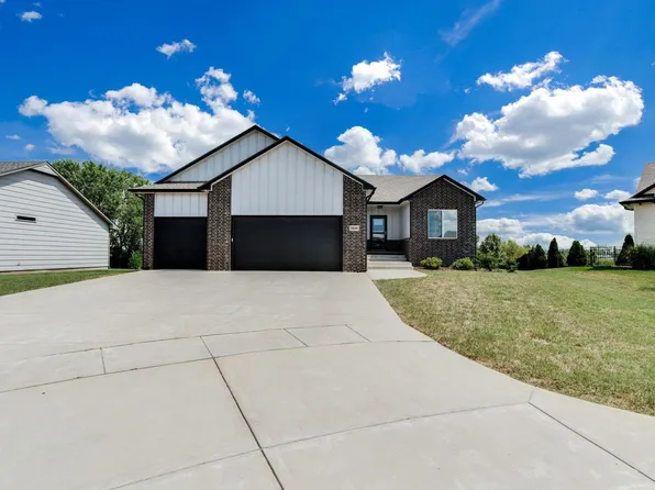 8856 N Saddlebrook Ct, Valley Center, KS 67147