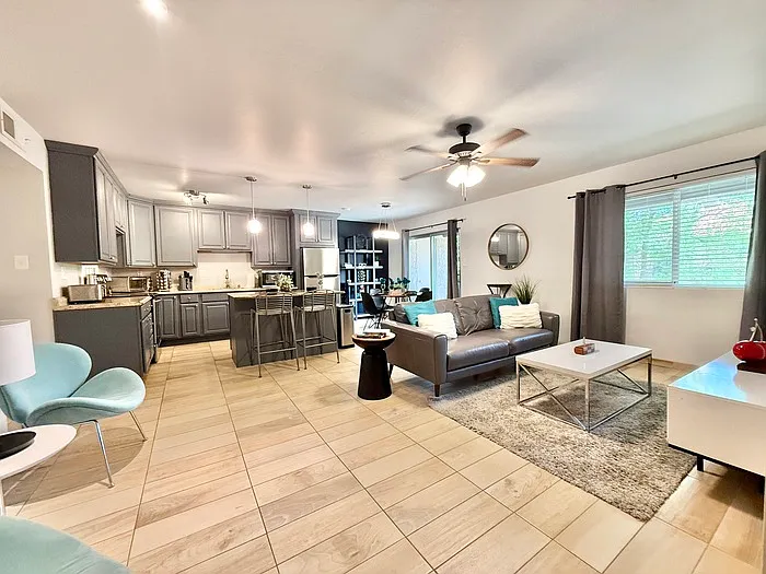 5525 E Thomas Rd #6