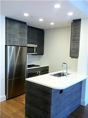 Rented by R New York | media 20