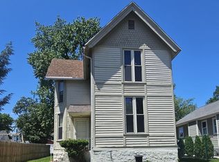 602 Kenilworth Ct, Clinton, IA 52732