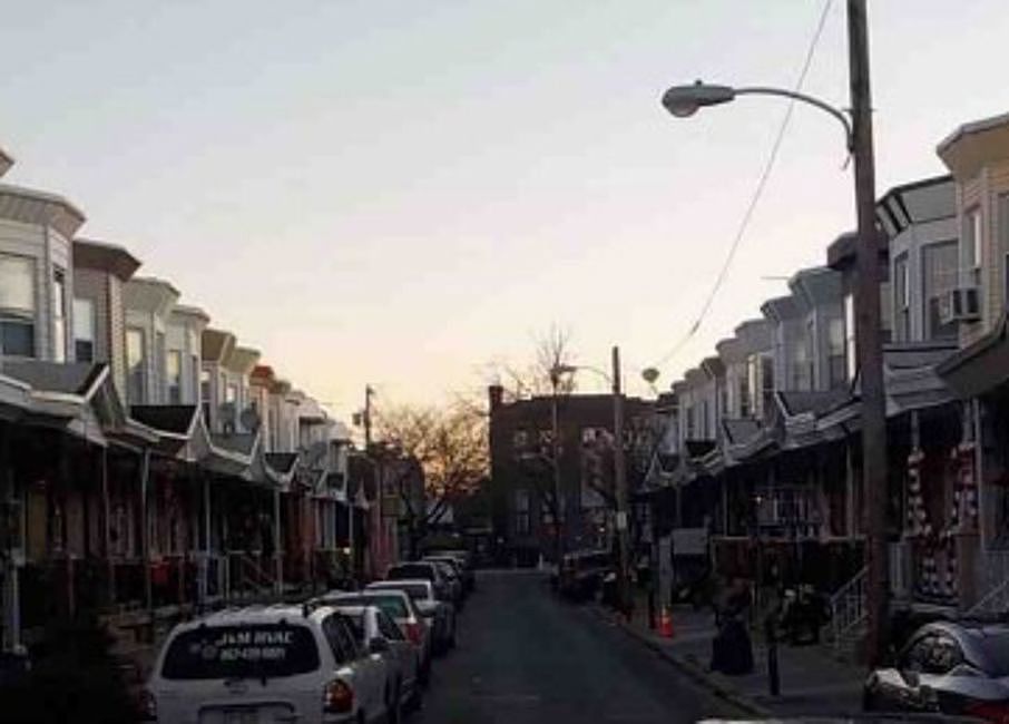 2nd image of 3541 Stouton St