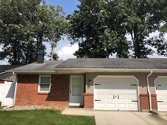 2nd image of 1037 Cameron Ln