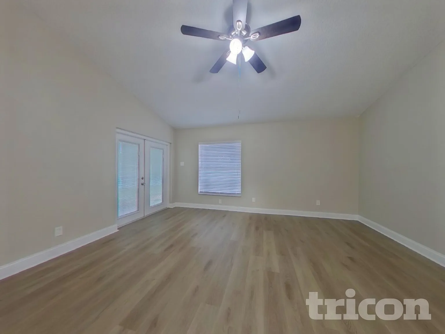 13613 Fawn Ridge Blvd Tampa FL — Photo 2