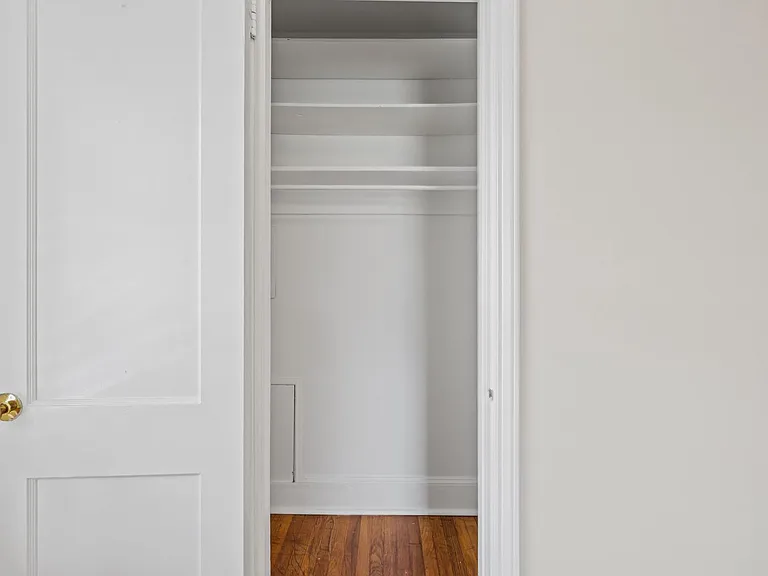 1208 S 9th St — Photo 13