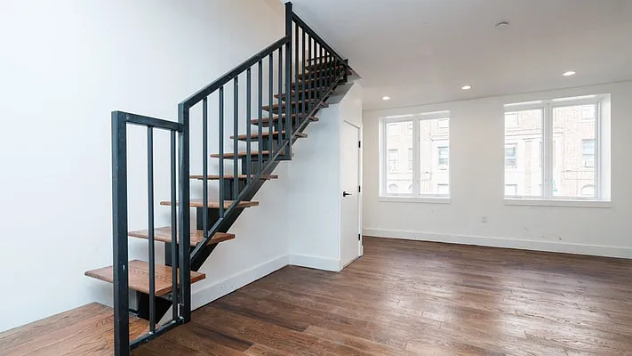 Rented by Nooklyn NYC LLC | media 66