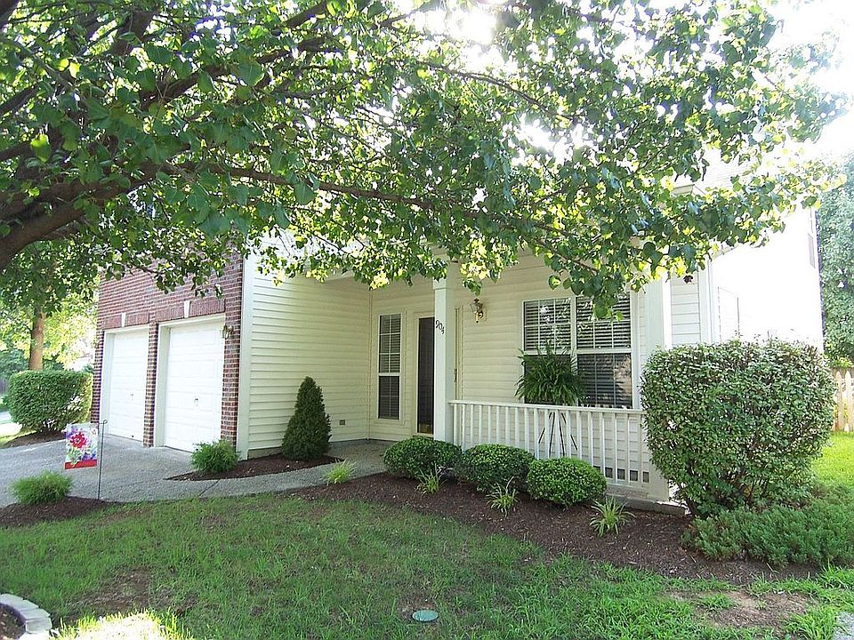 1st image of 904 Idlewild Ct