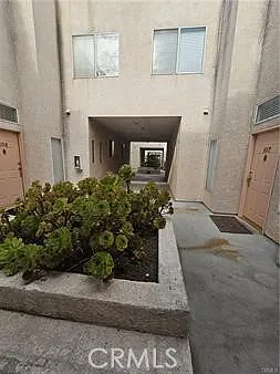 2 bed, 987 sqft, $2,690 — Photo 3