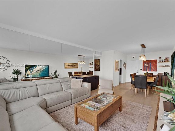 4th image of 7441 Wayne Ave APT 14B