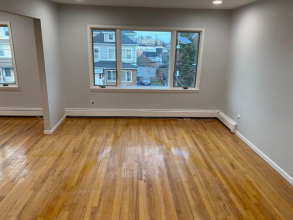 3rd image of 368 Washington Ave #1