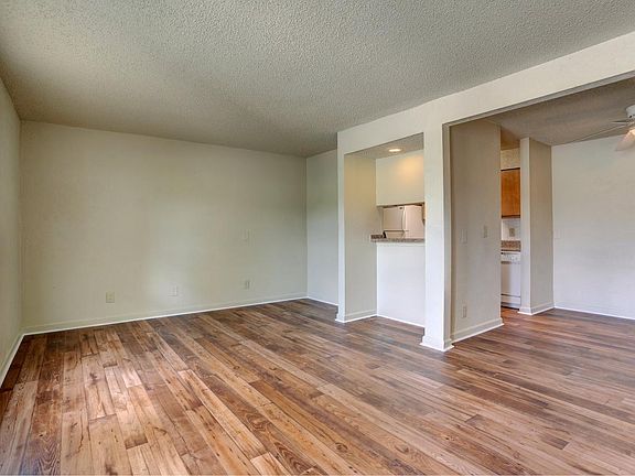 2nd image of 3258 Brick Church Pike APT C49