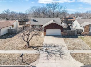4033 N Farmstead St, Wichita, KS 67220