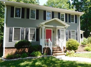 1105 Edinburgh Ct, Jamestown, NC 27282