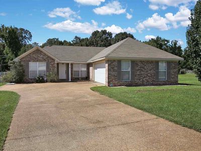 206 Roxbury Cv, Florence, MS, 39073