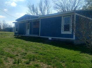 415 Nubia Rd, Westmoreland, TN 37186