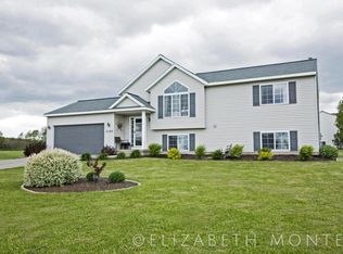 2105 Stag Ct NE, Cedar Springs, MI 49319