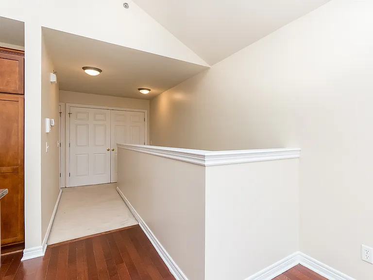 3334 Endsleigh Ln — Photo 7
