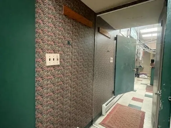 653 Broadway image 13 of 13