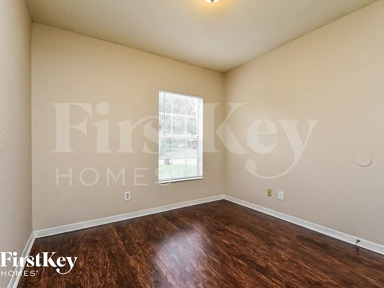 6840 Abady Ln — Photo 12