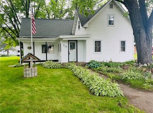 717 4th St, Chetek, WI 54728