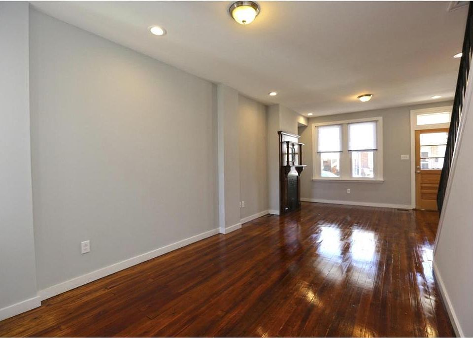 1st image of 2830 Overington St #2830