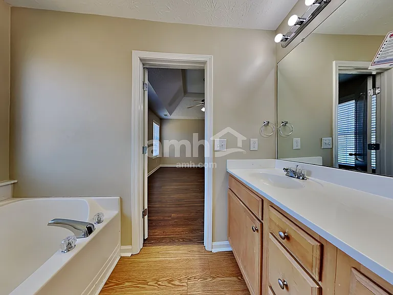 51 Wayne Meadows Ct — Photo 9