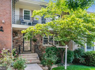 3023 Seven Oaks Pl, Falls Church, VA 22042