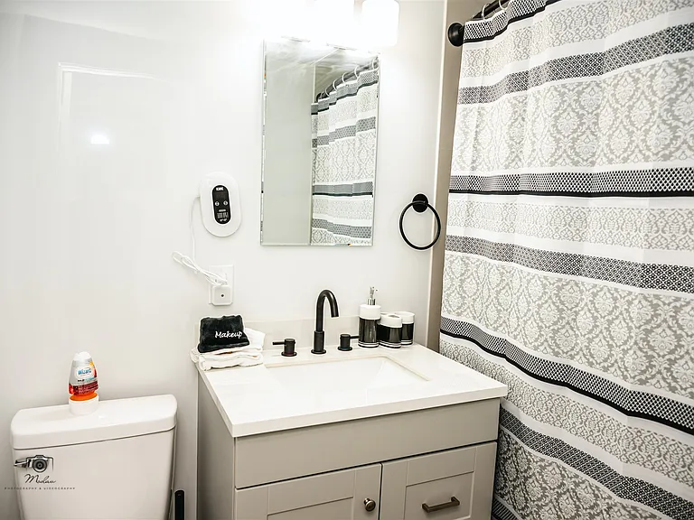 9848 Buncome Rd #2 — Photo 15