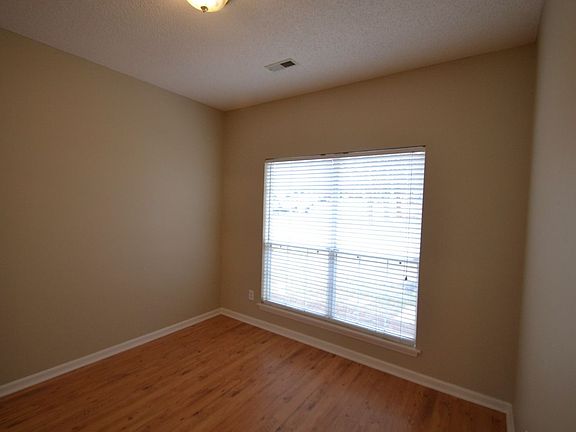 5th image of 8401 Duckwood Ln