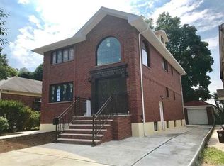 6938 225th St, Oakland Gardens, NY 11364