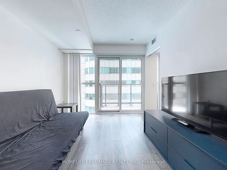 87 Peter St #617 — Photo 8