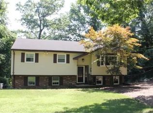 190 Buena Vista Dr, Ringwood, NJ 07456