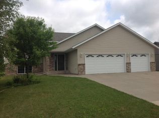 117 Fairway Dr, Albany, MN 56307