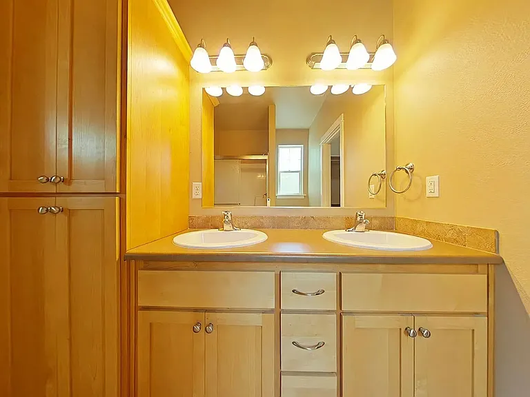3493 NW Coronado St — Photo 9
