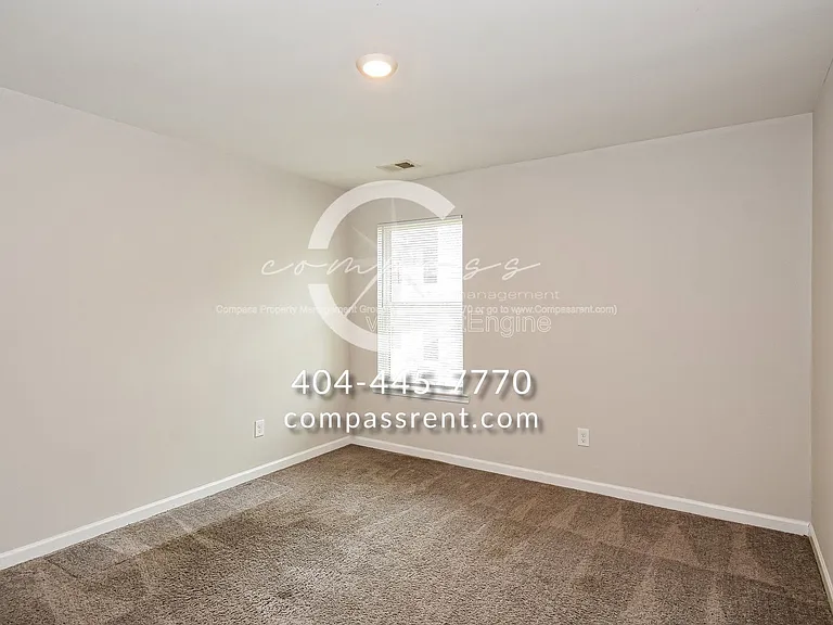 109 Squarewood Ln — Photo 14
