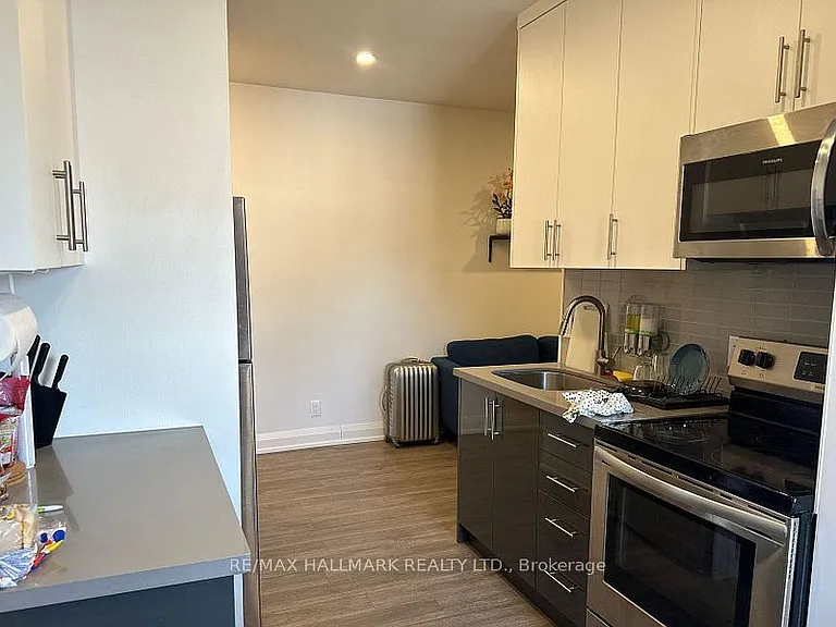 595 Saint Clair Ave W #11 — Photo 10