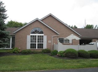 2455 Meadow Glade Dr, Hilliard, OH 43026